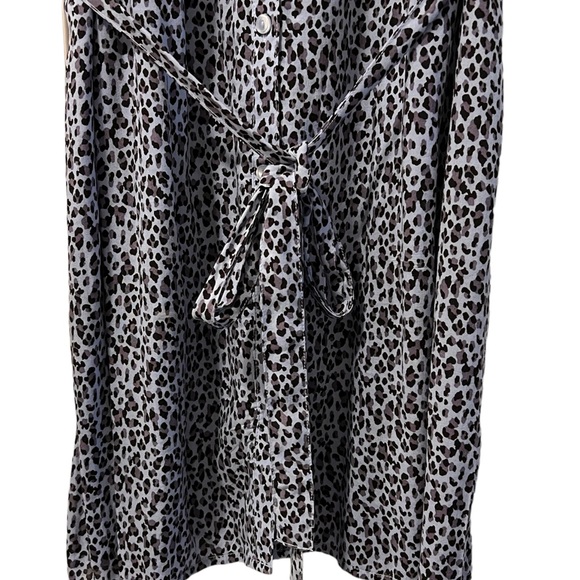 VICTORIA’S SECRET Lightweight Shirt Dress with Buttons - Picture 6 of 8